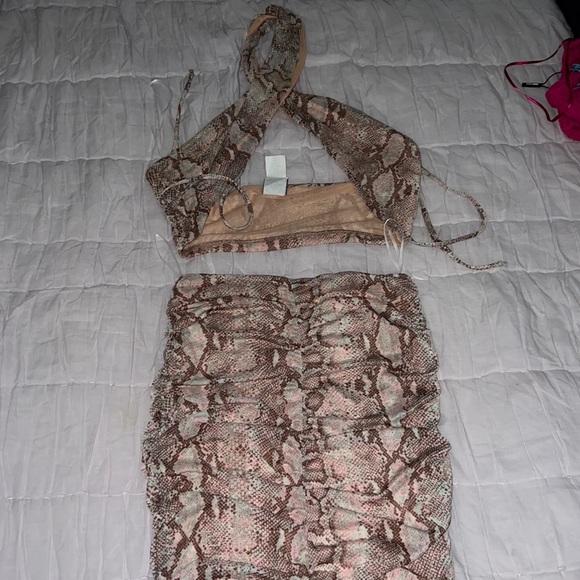 Snake skin two piece set - Picture 1 of 3